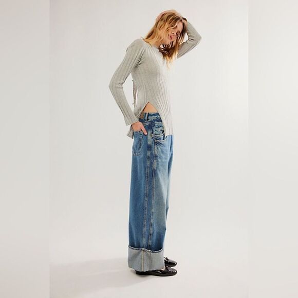 Free People NWT Jasmine Sweater in the color heather grey size M - Picture 4 of 4